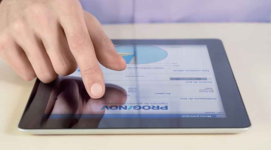 Tableau de bord sur tablette numérique