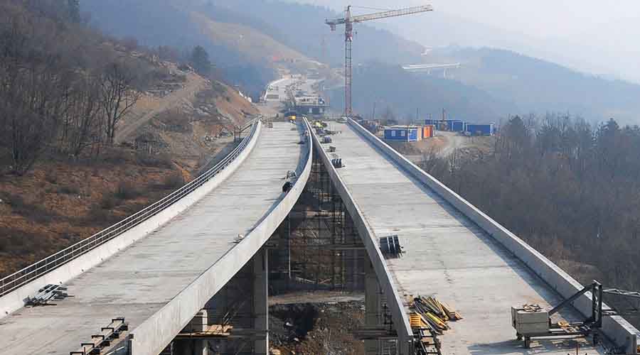 Construction of a bridge under construction